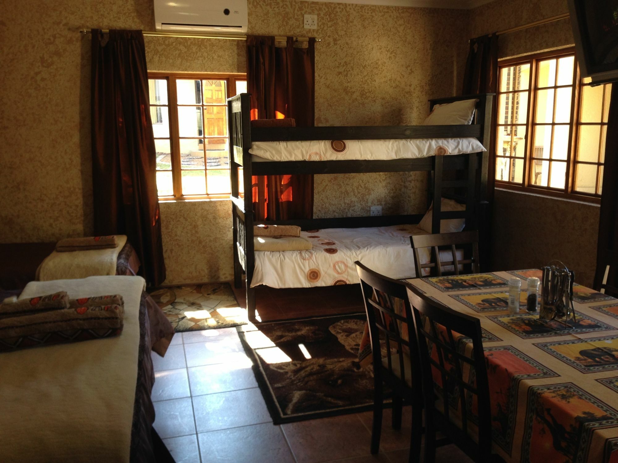 Eagle Crest Executive Lodge Edenvale Extérieur photo