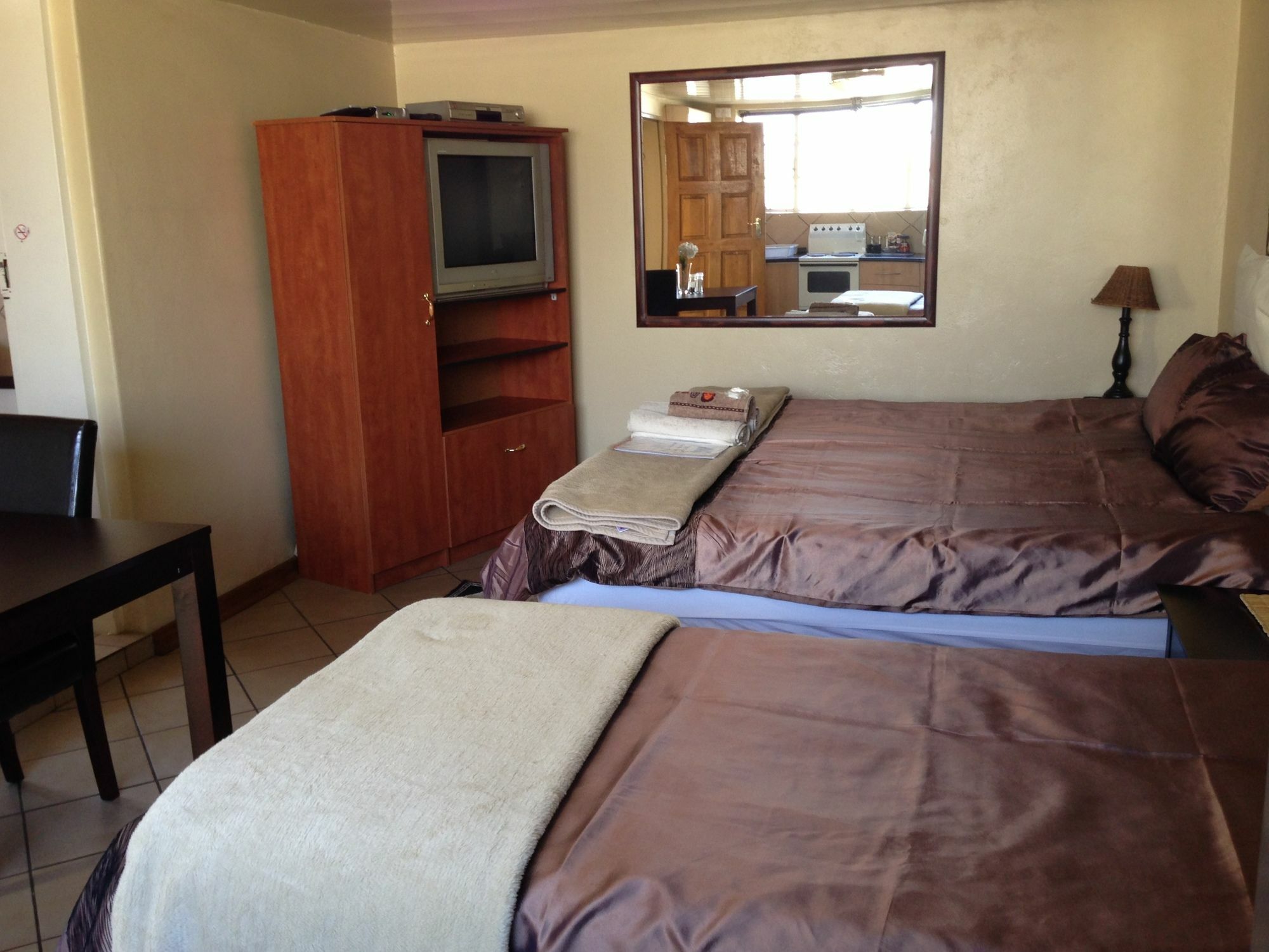 Eagle Crest Executive Lodge Edenvale Extérieur photo